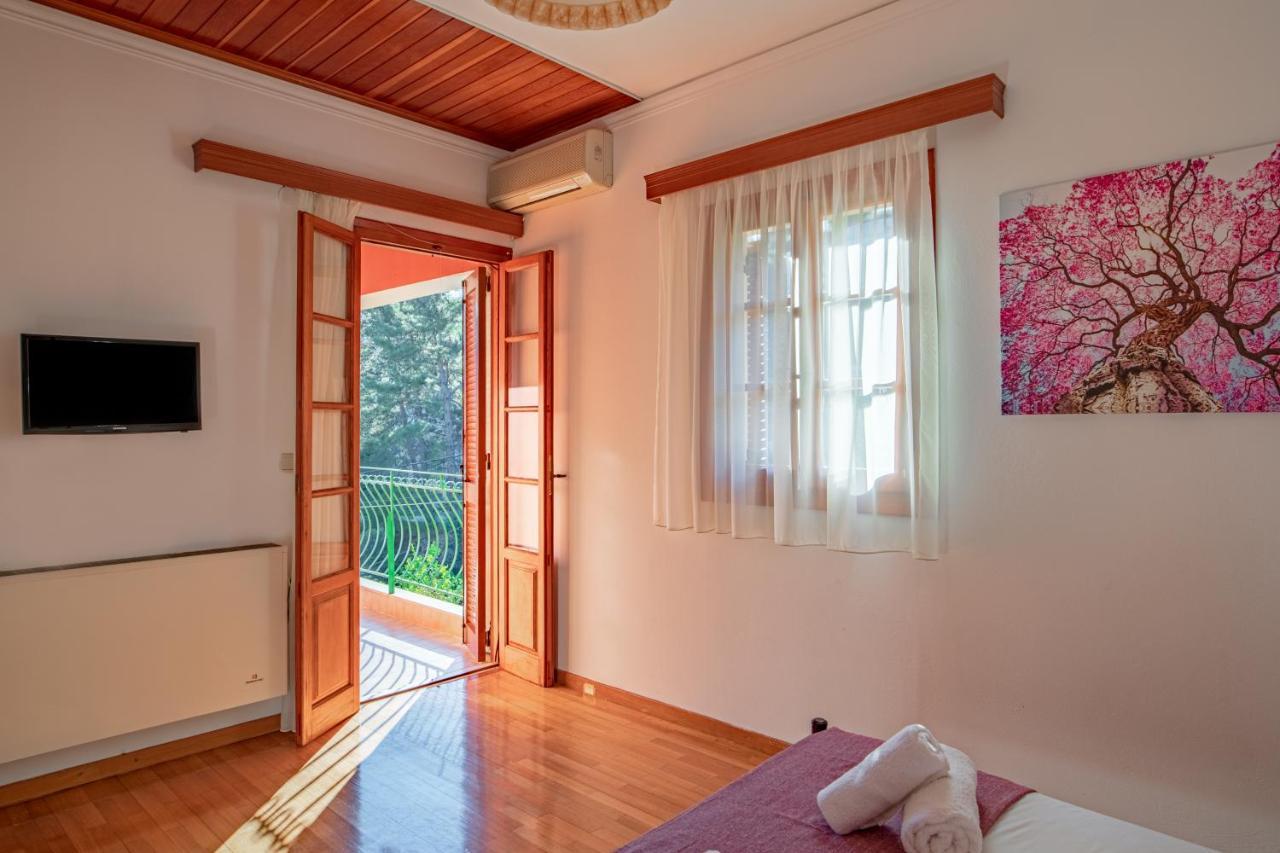 Golden Flower'S Apartment 포로스 외부 사진